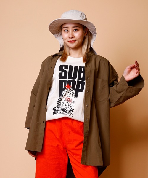 SUB POP（サブポップ）の「S/S PRINT TEE"INDIE SELL OUT" /ショートスリーブ プリント T ”インディー セルアウト”（Tシャツ/カットソー・メンズ・ブラック/ナチュラル・SMALL/MEDIUM/LARGE/X-LARGE）」の6枚目の写真