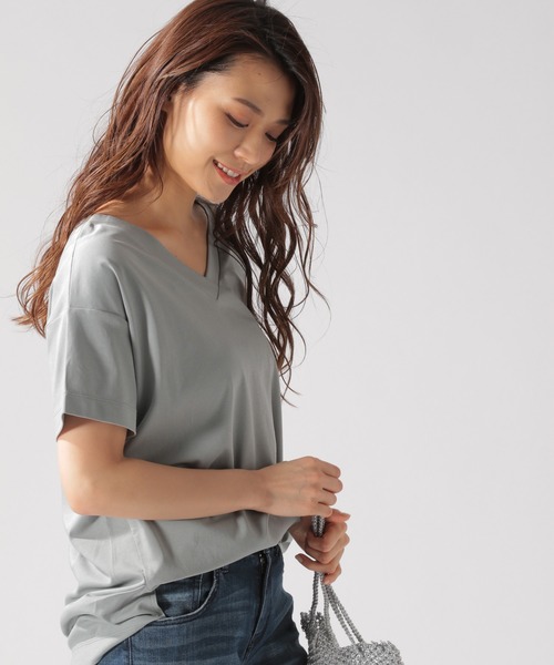 BAYFLOW（ベイフロー）の「シルケットVネックTシャツ（Tシャツ/カットソー・レディース・ホワイト/ライトブルー/ブラック/ベージュ/オレンジ/レッド/ブルー・SMALL/MEDIUM）」の13枚目の写真