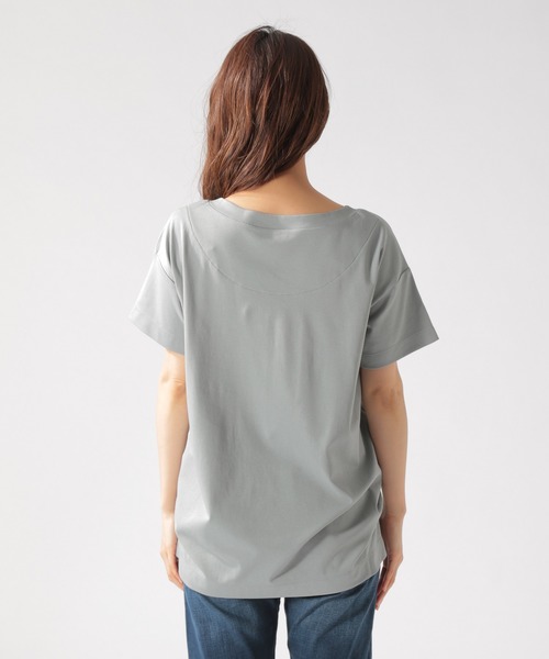 BAYFLOW（ベイフロー）の「シルケットVネックTシャツ（Tシャツ/カットソー・レディース・ホワイト/ライトブルー/ブラック/ベージュ/オレンジ/レッド/ブルー・SMALL/MEDIUM）」の17枚目の写真