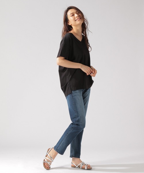 BAYFLOW（ベイフロー）の「シルケットVネックTシャツ（Tシャツ/カットソー・レディース・ホワイト/ライトブルー/ブラック/ベージュ/オレンジ/レッド/ブルー・SMALL/MEDIUM）」の9枚目の写真