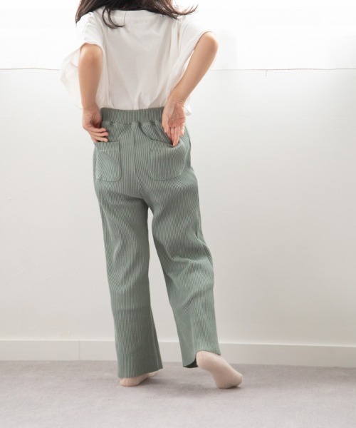 LOWRYS FARM（ローリーズファーム）の「ｓｅｌｆｃｕｔリブパンツ　891315（その他パンツ・キッズ・ブラック/グリーン/アイボリー/ワインレッド・MEDIUM/LARGE/X-LARGE）」の3枚目の写真