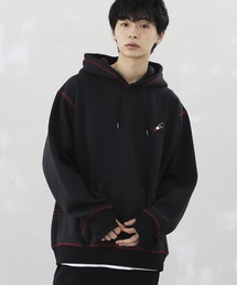 LILL（リル）の「ルージュ刺繍スティッチデザインビッグシルエットプルパーカー（パーカー・メンズ）」