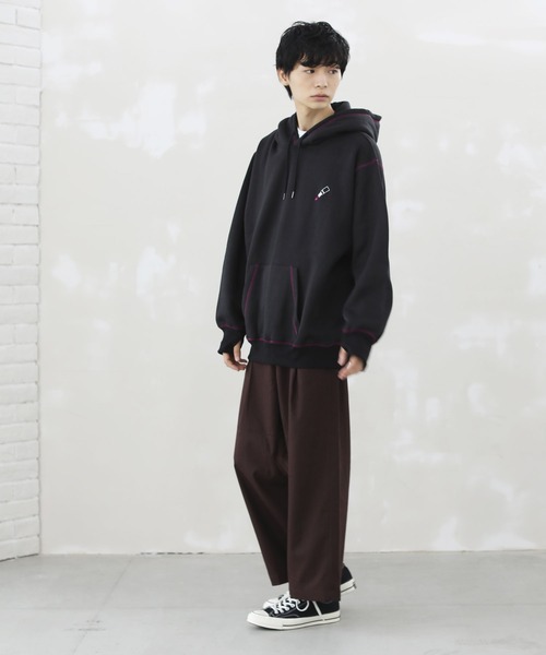 LILL(リル)の「ルージュ刺繍スティッチデザインビッグシルエットプルパーカー(パーカー・メンズ・ホワイト/ブラック/ブラック系その他・S/M/L)」の9枚目の写真