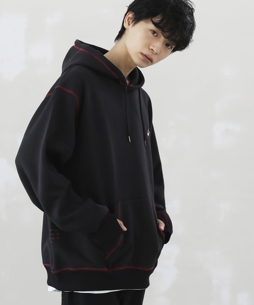 LILL(リル)の「ルージュ刺繍スティッチデザインビッグシルエットプルパーカー(パーカー・メンズ・ホワイト/ブラック/ブラック系その他・S/M/L)」の10枚目の写真