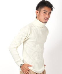 タートルネックニット