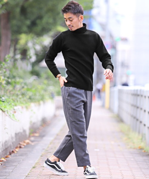 LUXSTYLE（ラグスタイル）の「タートルネックニット（ニット/セーター・メンズ・ブラック/ホワイト/ベージュ/グレー/ワイン/ブラックミックス・L/M/XL）」の9枚目の写真