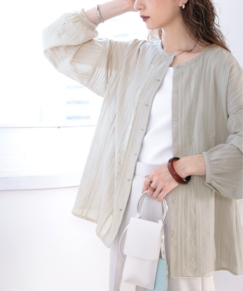 classicalelf（クラシカルエルフ）の「クラシカルで美しい。シアー素材感たっぷりな刺繍コットンレースの2Wayブラウス（シャツ/ブラウス・レディース・ブラック/ホワイト/グリーン・LARGE/X-LARGE/MEDIUM）」の7枚目の写真