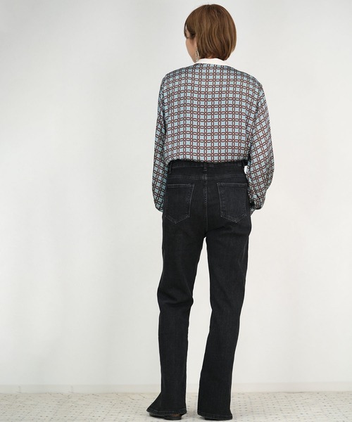 ＡＮＤＪ（アンドジェイ）の「スーパーストレッチ裾スリットデニムパンツ（デニムパンツ・レディース・ブラック/ブルー・M/S/L）」の21枚目の写真