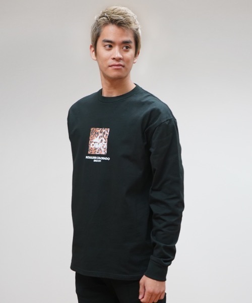 CAMP7（キャンプセブン）の「《CAMP7》PRINT LONG SLEEVE  TEE/プリント ロンT（Tシャツ/カットソー・メンズ・ブラック/ホワイト/カーキ/ベージュ・X-LARGE/LARGE/MEDIUM）」の2枚目の写真