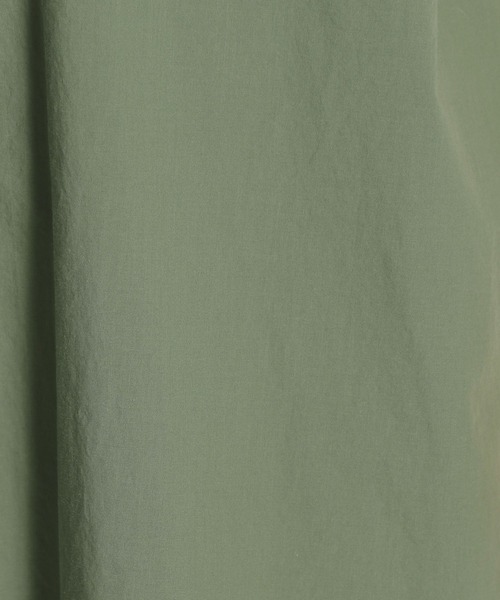 niko and...（ニコアンド）の「マーセワイヤー入りビッグショートシャツワンピース（シャツワンピース・レディース・オフホワイト/カーキ/チャコール・MEDIUM/LARGE）」の20枚目の写真