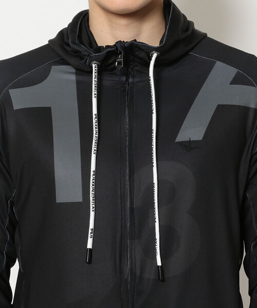 1piu1uguale3 RELAX（ウノピュウノウグァーレトレリラックス）の「1PIU1UGUALE3 RELAX/ウノピゥウノウグァーレトレ リラックス/ランダムロゴラッシュガードパーカー/USO-21012（パーカー・メンズ・ホワイト/ブラック・SMALL/MEDIUM/X-LARGE/LARGE）」の6枚目の写真