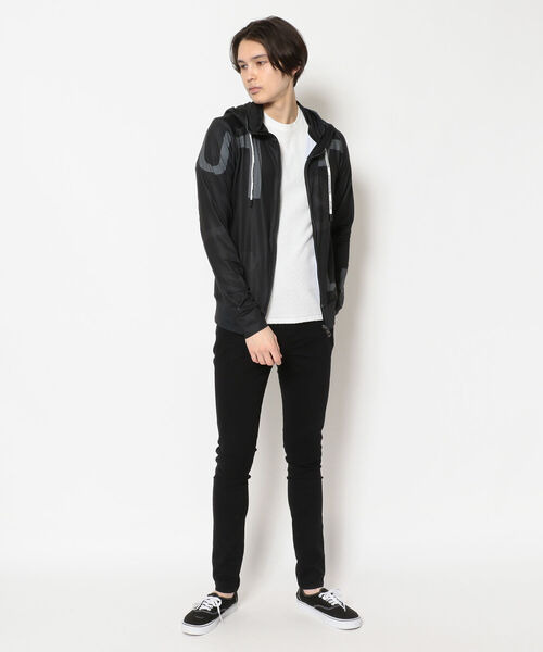 1piu1uguale3 RELAX（ウノピュウノウグァーレトレリラックス）の「1PIU1UGUALE3 RELAX/ウノピゥウノウグァーレトレ リラックス/ランダムロゴラッシュガードパーカー/USO-21012（パーカー・メンズ・ホワイト/ブラック・SMALL/MEDIUM/X-LARGE/LARGE）」の12枚目の写真