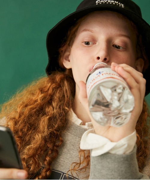 COVERNAT（カバーナット）の「【COVERNAT】COLLEGE ARCH LOGO CREWNECK / カバーナット カレッジ アーチ ロゴ クルーネック（スウェット・メンズ・ブラック/グレー/ブルー/アイボリー・SMALL/MEDIUM/LARGE/X-LARGE）」の8枚目の写真