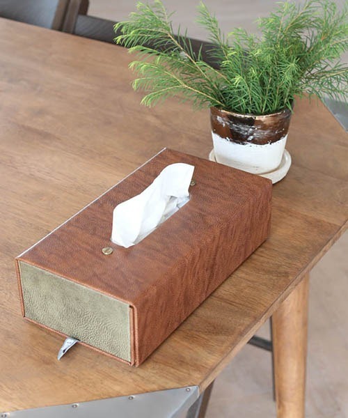 FOLDABLE TISSUE BOX /折りたたみ ティッシュ ボックス（収納グッズ