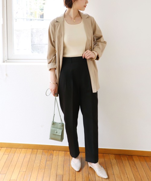 andme(アンドミー)の「タック入りセンタープレステーパードパンツ(スラックス・レディース・ブラック/ネイビー/ブラウン/グレー系その他・M/L)」の14枚目の写真