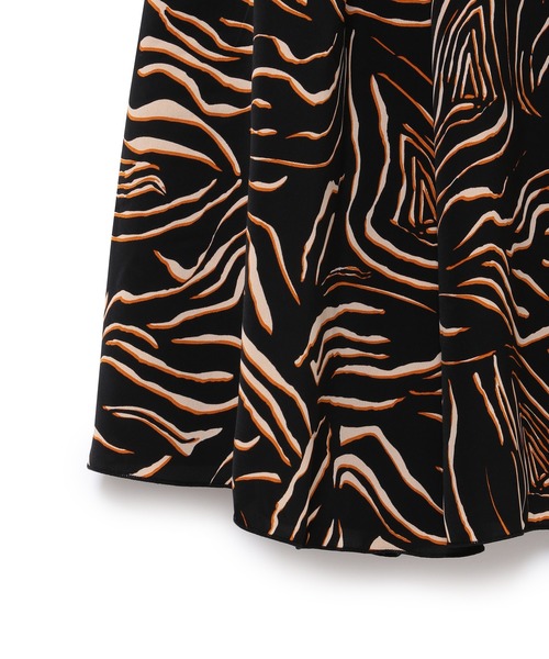 ADAM ET ROPE'（アダムエロペ）の「【WEB限定】プリントマーメイドフレアスカート（スカート・レディース・ブラック系その他/ホワイト系その他5・FREE）」の9枚目の写真