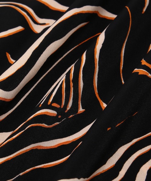 ADAM ET ROPE'（アダムエロペ）の「【WEB限定】プリントマーメイドフレアスカート（スカート・レディース・ブラック系その他/ホワイト系その他5・FREE）」の13枚目の写真