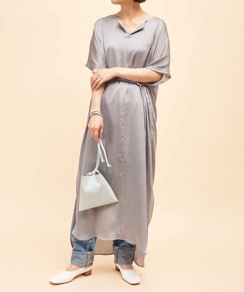 603(ロクマルサン)の「603 スクエアトゥアパンプス/シンセティックレザー(パンプス・レディース・ホワイト・SMALL/MEDIUM/LARGE)」の4枚目の写真