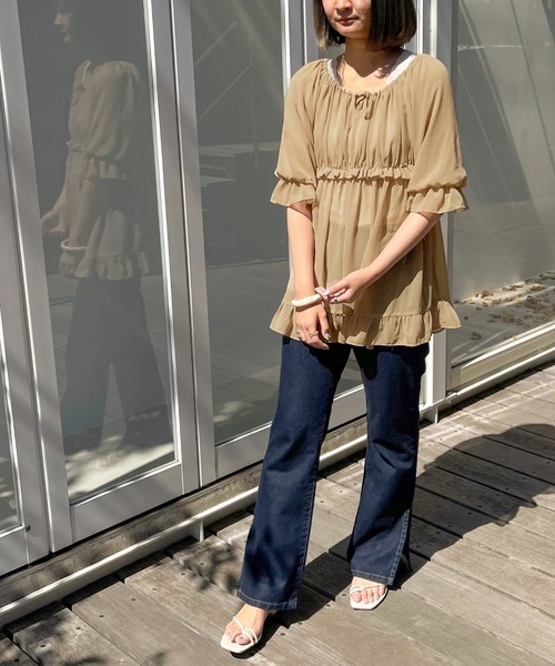 apres jour clair(アプレジュールクレア)の「【apres jour clair】シアーフリルチュニック【ZOZOTOWN限定アイテム】(シャツ/ブラウス・レディース・ベージュ/アイボリー/ミント・X-LARGE/フリー)」の7枚目の写真