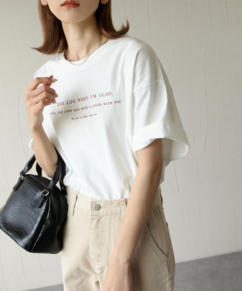 Chillfar（チルファー）の「半袖ロゴプリントＴシャツ（Tシャツ/カットソー・レディース・ホワイト系/ホワイト×ブルー/ホワイト系1/ホワイト系2/ホワイト×イエロー/ホワイト×グリーン/ブラック×ホワイト・FREE）」の4枚目の写真