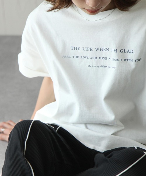 Chillfar（チルファー）の「半袖ロゴプリントＴシャツ（Tシャツ/カットソー・レディース・ホワイト系/ホワイト×ブルー/ホワイト系1/ホワイト系2/ホワイト×イエロー/ホワイト×グリーン/ブラック×ホワイト・FREE）」の21枚目の写真
