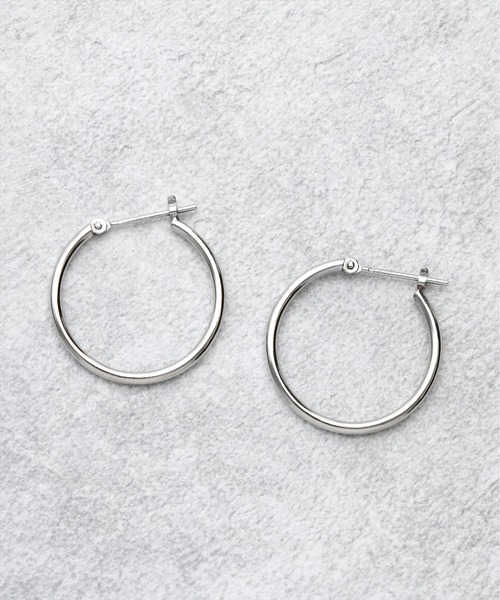 Jewel closet by L&Co.(ジュエルクローゼットバイエルアンドコー)の「Pt900 フープ ピアス(ピアス(両耳用)・レディース・その他/プラチナム・FREE)」の8枚目の写真