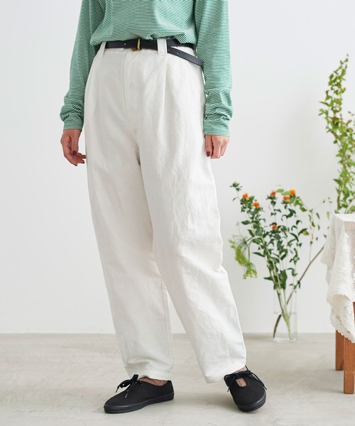 chambre de charme(シャンブルドゥシャーム)の「cdc コットン/リネンツイル タックテーパードパンツ(その他パンツ・レディース・キナリ/カーキ/ブラック/ホワイト・FREE)」の8枚目の写真