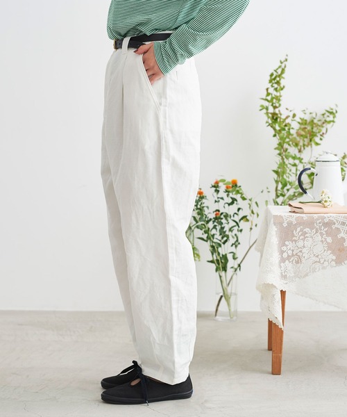 chambre de charme(シャンブルドゥシャーム)の「cdc コットン/リネンツイル タックテーパードパンツ(その他パンツ・レディース・キナリ/カーキ/ブラック/ホワイト・FREE)」の11枚目の写真