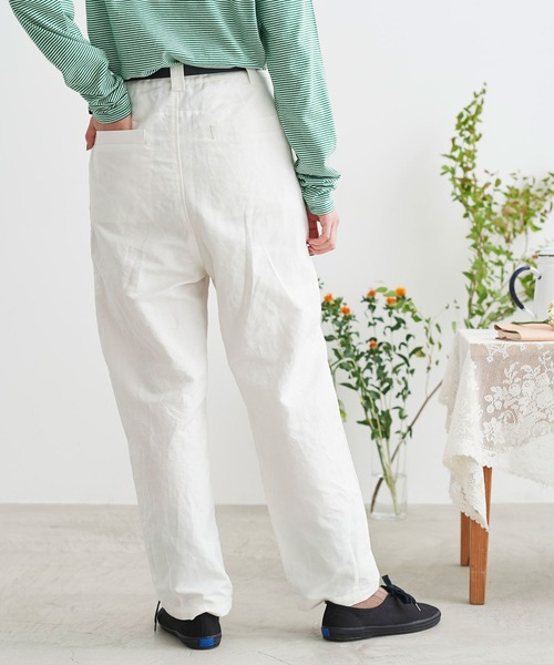 chambre de charme(シャンブルドゥシャーム)の「cdc コットン/リネンツイル タックテーパードパンツ(その他パンツ・レディース・キナリ/カーキ/ブラック/ホワイト・FREE)」の14枚目の写真