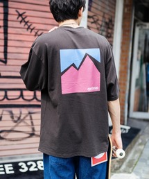 OUTDOOR PRODUCTS アウトドアプロダクツ グラフィック 80年代 レトロ バックロゴ 半袖 プリントTEE