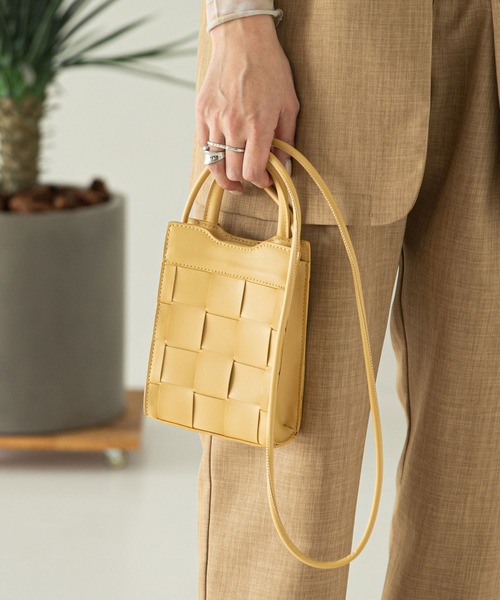 rectangle（レクタングル）の「メッシュショルダーバッグ（ショルダーバッグ・レディース・ブラック/グリーン/ベージュ/アイボリー/イエロー/ブラウン・FREE）」の6枚目の写真