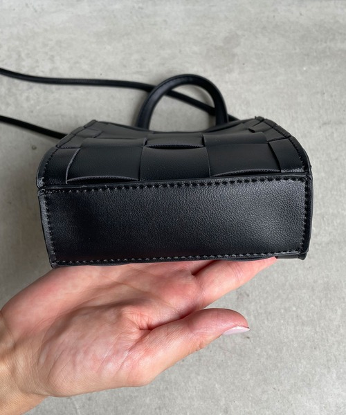 rectangle（レクタングル）の「メッシュショルダーバッグ（ショルダーバッグ・レディース・ブラック/グリーン/ベージュ/アイボリー/イエロー/ブラウン・FREE）」の18枚目の写真