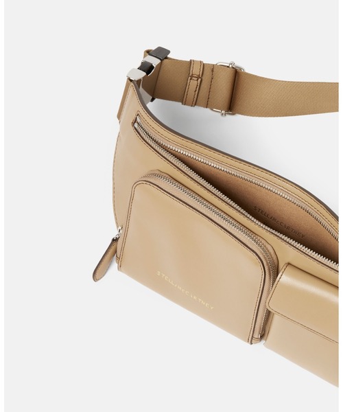 STELLA McCARTNEY(ステラマッカートニー)の「Zip It / ジップイット(ボディバッグ/ウエストポーチ・レディース・サンドベージュ/ブラック・ONE SIZE)」の9枚目の写真