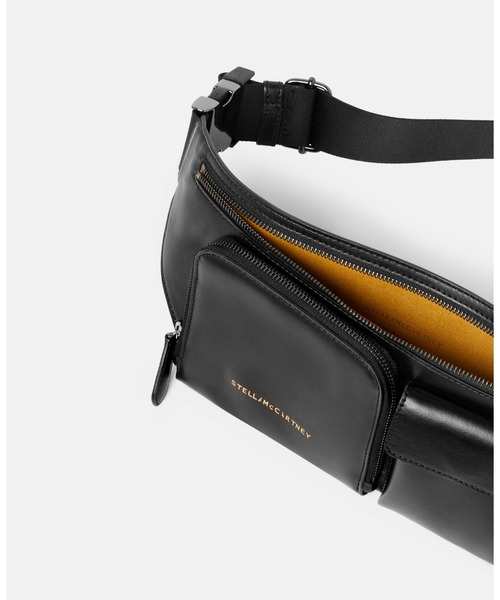 STELLA McCARTNEY(ステラマッカートニー)の「Zip It / ジップイット(ボディバッグ/ウエストポーチ・レディース・サンドベージュ/ブラック・ONE SIZE)」の5枚目の写真