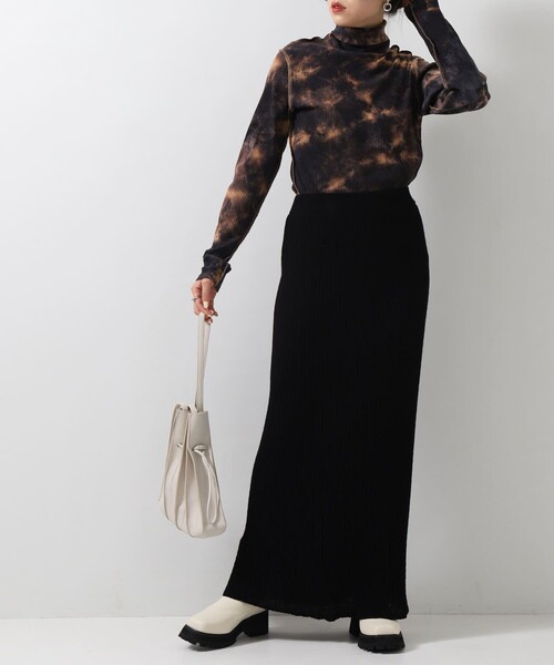 PUBLUX(パブリュクス)の「▽【PUBLUX/パブリュクス】タイダイテレコタートルトップス◇(Tシャツ/カットソー・レディース・ブラック/グレイッシュベージュ/ダークオレンジ・フリ-)」の19枚目の写真