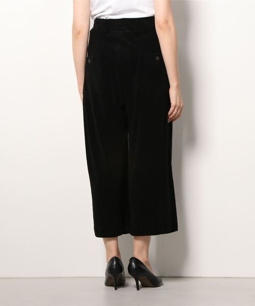 ROBES&CONFECTIONS（ローブスコンフェクションズ）の「Robes & Confections/ローブス&コンフェクションズ/コットンカシミヤロングパイルパンツ（その他パンツ・レディース・ブラック/ネイビー・1/3）」の4枚目の写真