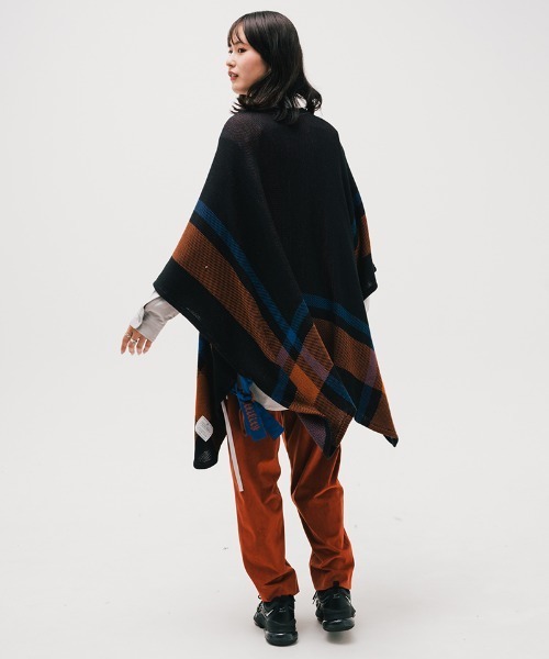 EFFECTEN（エフェクテン）の「mcg2937-St. Pitts knit poncho セントピッツニットポンチョ（ポンチョ・メンズ・ブラック系その他・FREE）」の12枚目の写真