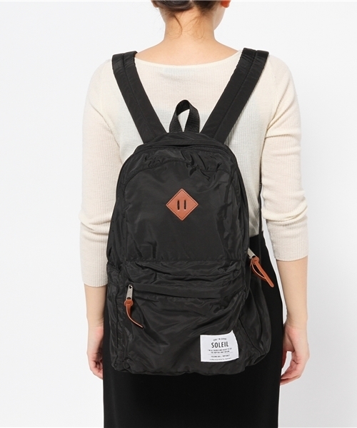 LBC(エルビーシー)の「レジスタントソレイユリュック(バックパック/リュック・レディース・ブラック/レッド/ネイビー/ベージュ/イエロー/オフホワイト/ワインレッド/グレー・ONE SIZE)」の14枚目の写真