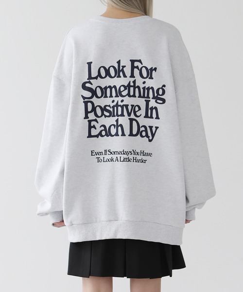 UNE MANSION（ユヌマンション）の「デイオーバーフィットトレーナー（Tシャツ/カットソー・レディース・クリーム/ライトグレー/ブラック・FREE）」の15枚目の写真