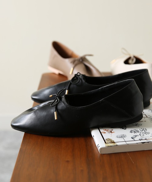 menue（メヌエ）の「2wayスクエアトゥレースアップシューズ（ドレスシューズ・レディース・ブラック/アイボリー/グレイッシュベージュ・22.0cm/22.5cm/23.5cm/25.0cm/21.5cm/23.0cm/24.5cm/25.5cm/26.0cm/24.0cm）」の19枚目の写真