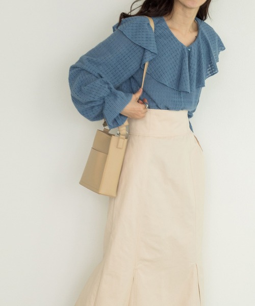 w closet(ダブルクローゼット)の「起毛レースラッフルブラウス(シャツ/ブラウス・レディース・アイボリー/ブルー/ブラック・FREE)」の19枚目の写真