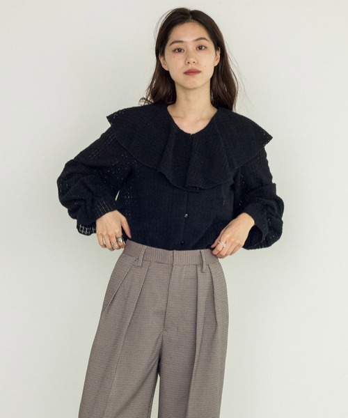 w closet(ダブルクローゼット)の「起毛レースラッフルブラウス(シャツ/ブラウス・レディース・アイボリー/ブルー/ブラック・FREE)」の10枚目の写真