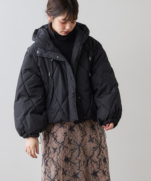 natural couture（ナチュラルクチュール）の「【WEB限定カラー有り】マイクロタフタダイヤキルト中綿ジャケット（ダウンジャケット/コート・レディース・アイボリー/ブラック/グレイッシュベージュ/ミント・FREE）」の10枚目の写真