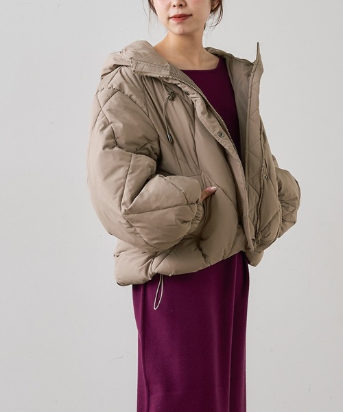 natural couture（ナチュラルクチュール）の「【WEB限定カラー有り】マイクロタフタダイヤキルト中綿ジャケット（ダウンジャケット/コート・レディース・アイボリー/ブラック/グレイッシュベージュ/ミント・FREE）」の7枚目の写真