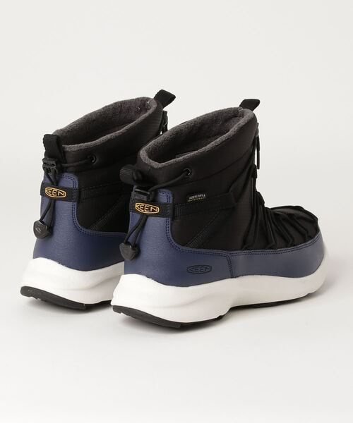 KEEN(キーン)の「UNEEK SNK CHUKKA WP / ユニーク スニーク チャッカ ウォータープルーフ(ブーツ・メンズ・ブラック×ブルー・28cm/26.5cm/27.5cm/28.5cm/29cm/25.5cm/26cm/25cm/27cm)」の2枚目の写真