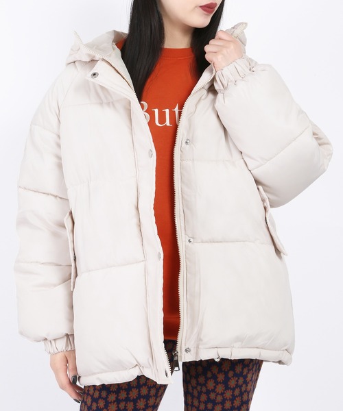 WC（ダブル シー）の「WC/【WEB限定】フリルホワイト中綿ジャケット