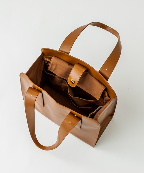 loti（ロティ）の「WEB限定 loti パソコン収納マルチBAG（ハンドバッグ・レディース・ブラック/ブラウン・ONE SIZE）」の19枚目の写真