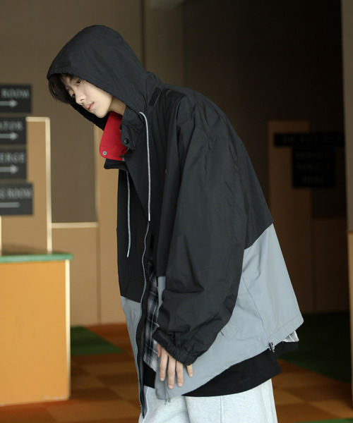 CONVERSE(コンバース)の「【neos -addictive design-】CONVERSE コンバース ルーズシルエット 配色 切替 インフード スタンド ナイロンジャケット(ナイロンジャケット・メンズ・ブラック/ネイビー/レッド・MEDIUM/LARGE/X-LARGE)」の6枚目の写真