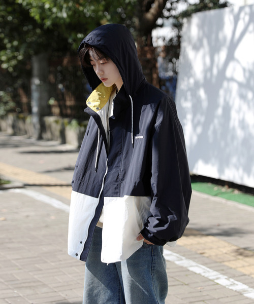 CONVERSE(コンバース)の「【neos -addictive design-】CONVERSE コンバース ルーズシルエット 配色 切替 インフード スタンド ナイロンジャケット(ナイロンジャケット・メンズ・ブラック/ネイビー/レッド・MEDIUM/LARGE/X-LARGE)」の13枚目の写真