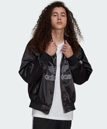 adidas（アディダス）の「アディカラー クラシックス サテン